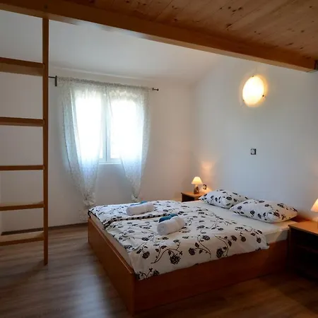 Vanessa House *